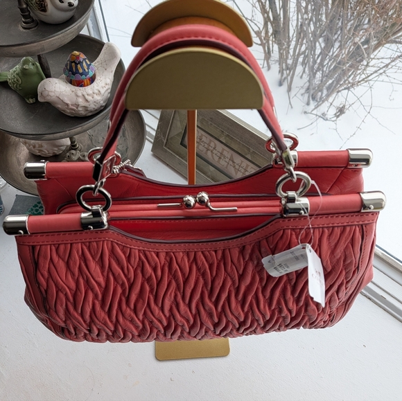 Coach NWT Madison Twist Leather Carrie Satchel F27681 - Picture 6 of 11